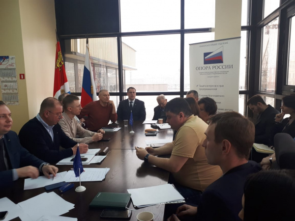 Встреча с участием предпринимателей Приморского края
